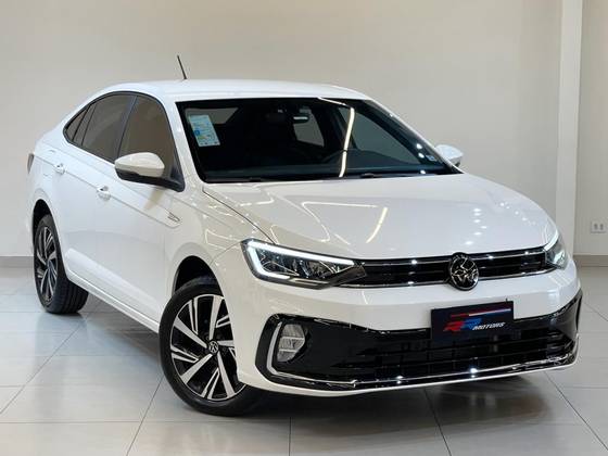 VOLKSWAGEN VIRTUS 1.0 200 TSI HIGHLINE AUTOMÁTICO